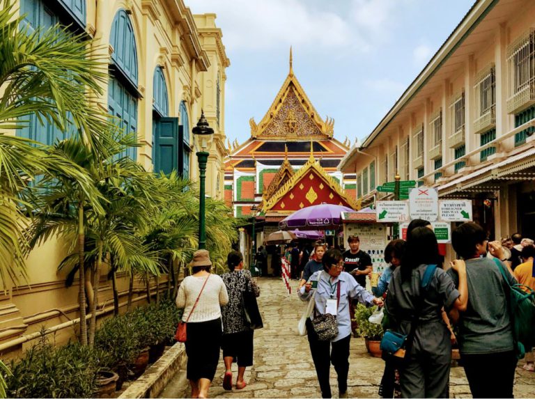 visiting-the-grand-palace-in-bangkok-thailand-the-stupid-bear