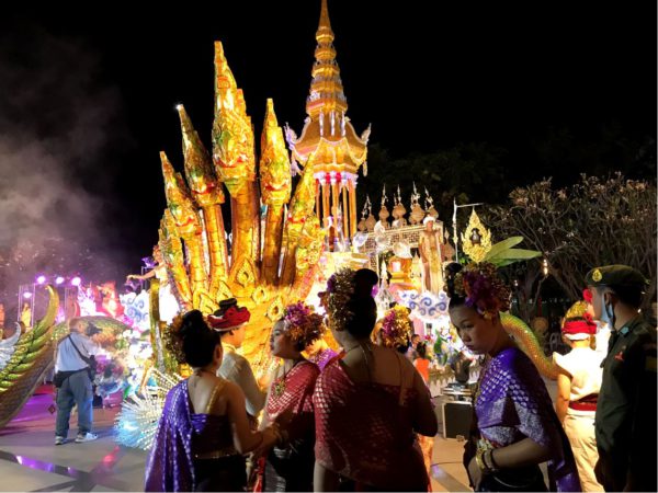 Celebrating Loy Krathong festival in Thailand | The Stupid Bear